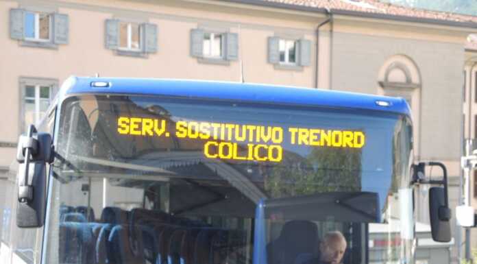 Chiusura ferroviaria. Primo test su servizi sostitutivi, bus e battelli sold-out