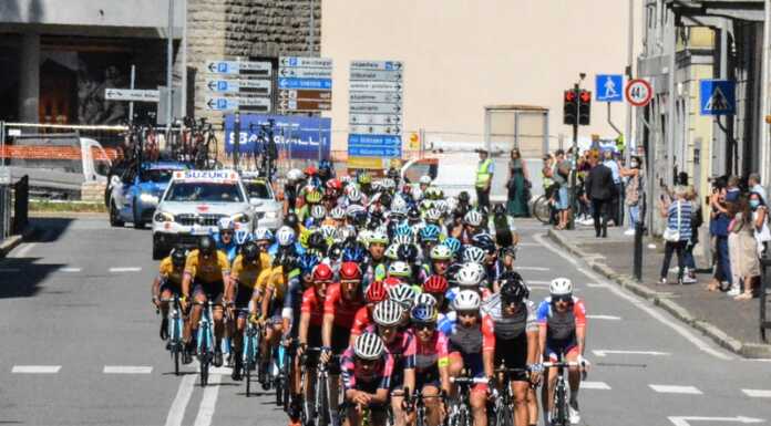 Buche sulle strade del giro d’Italia, l’appello di un ciclista lecchese