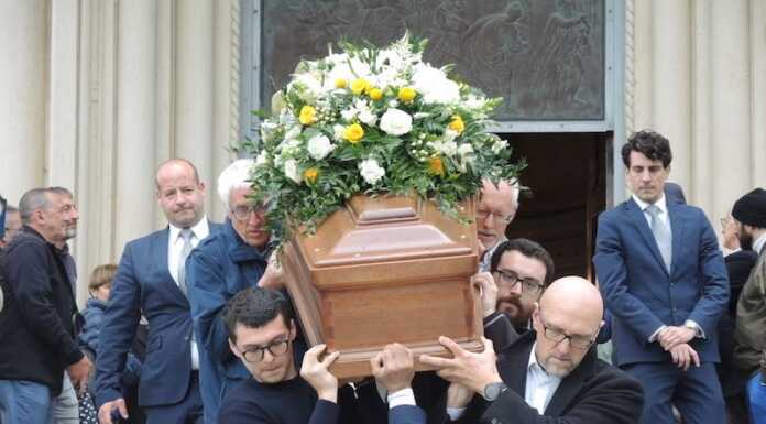 L’addio di Mandello a Giuseppe Moioli: “Ora allenerai gli angeli”