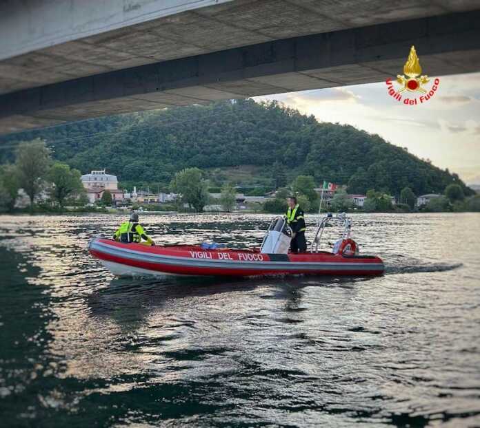 vigili del fuoco-ricerca-adda-lecco-ponte manzoni