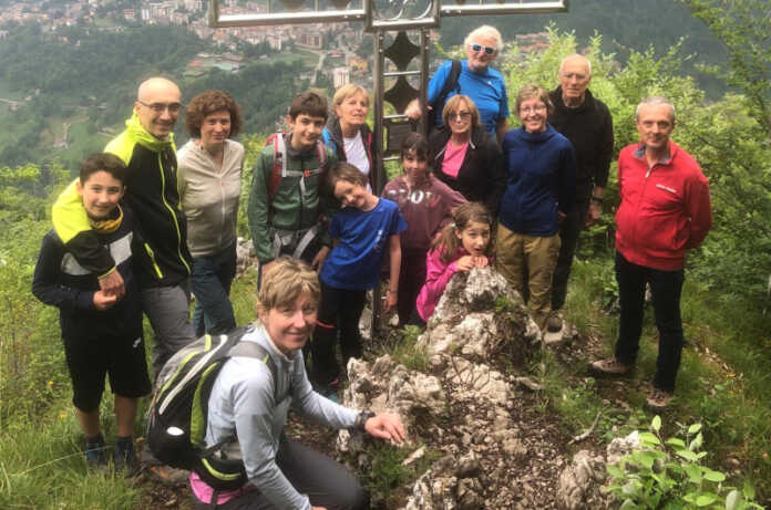 2-gruppo alla croce Cai Strada Storta