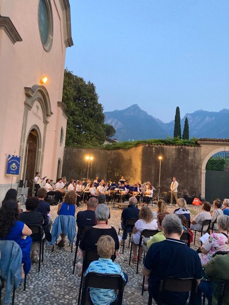 Corpo Musicale Mandellese concerto abbadia