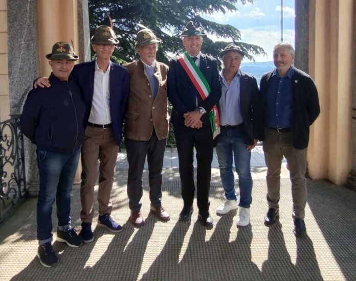 Alpini Galbiate Alpini Galbiate con il Colonnello Magrin