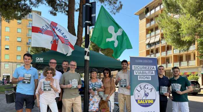 Al via oggi la campagna di ascolto promossa dalla Lega nei rioni di Lecco Il gazebo della Lega in Viale Turati prima tappa del tour di ascolto tra i rioni di Lecco
