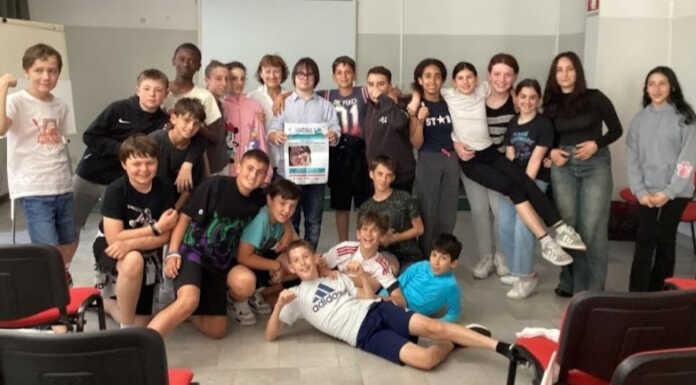 Matteo Bonacina incontra gli alunni della scuola media Volta di Mandello