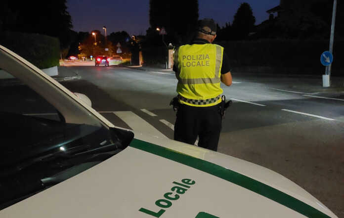 Montevecchia_Polizia_locale_controlli_serali_sera4 Montevecchia sicura
