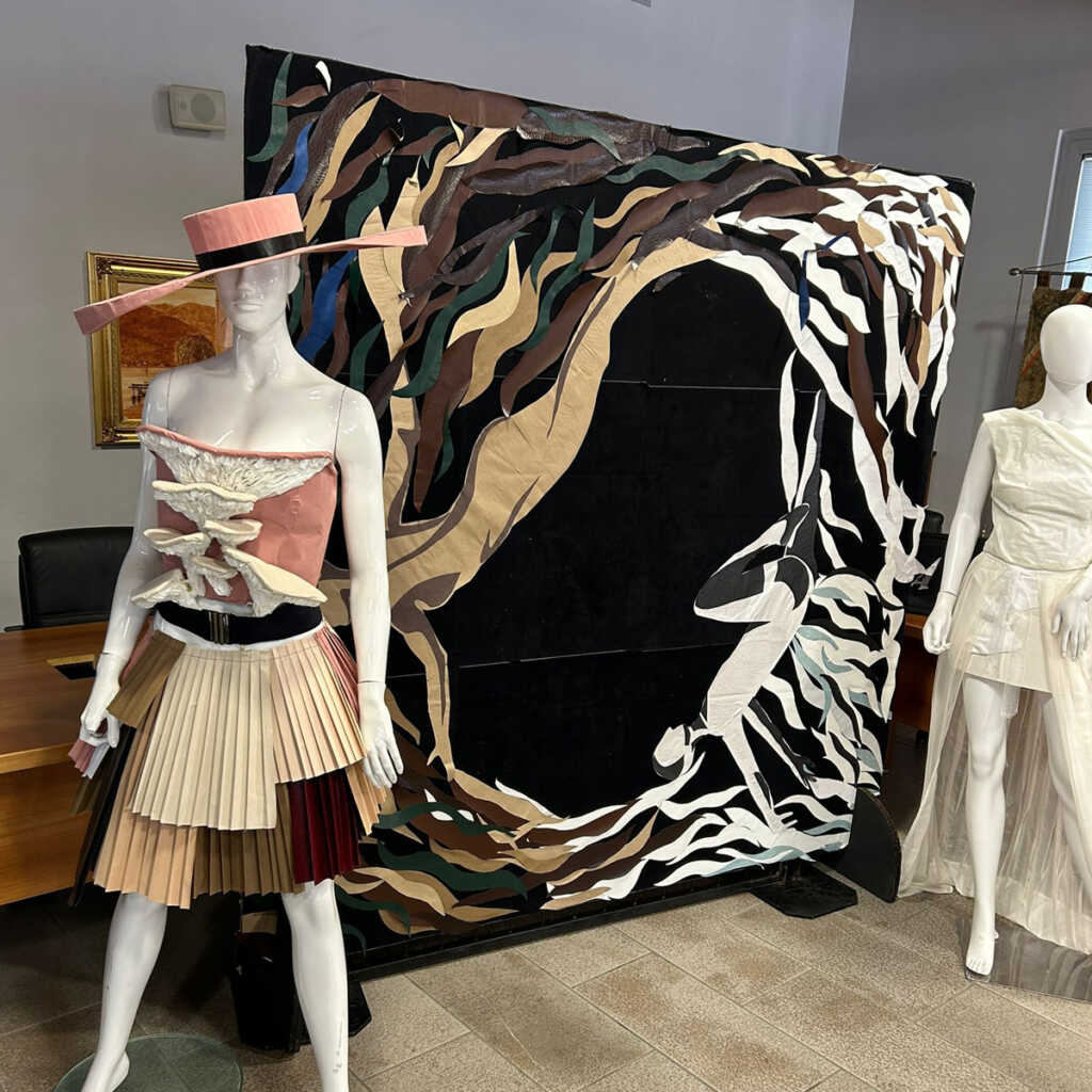 Scuola sfilata carta liceo artistico-1 20250603