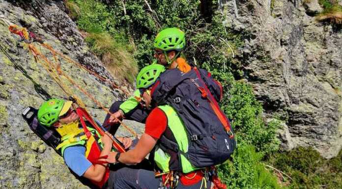 Soccorso Alpino, l’esercitazione in parete in Val Gerola