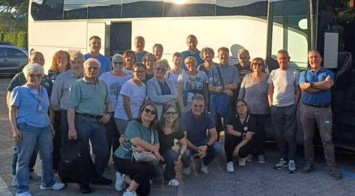 Abbadia, una Moto Guzzi suggella l’amicizia con Gensac La Pallue