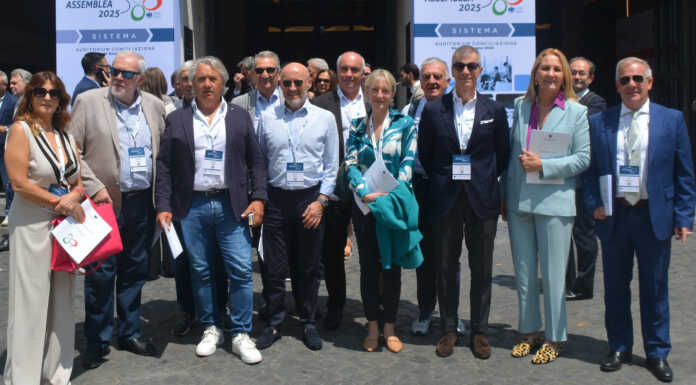 Anche la delegazione lecchese all’assemblea nazionale di Confcommercio