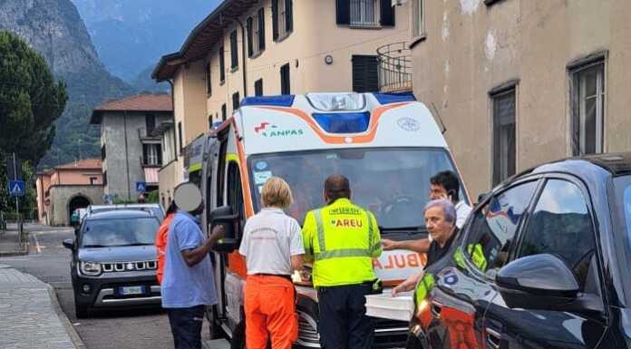 Calolzio. Paura per un bimbo investito in via Cavour