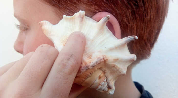 Otite esterna in estate: come proteggerti da un fenomeno frequente