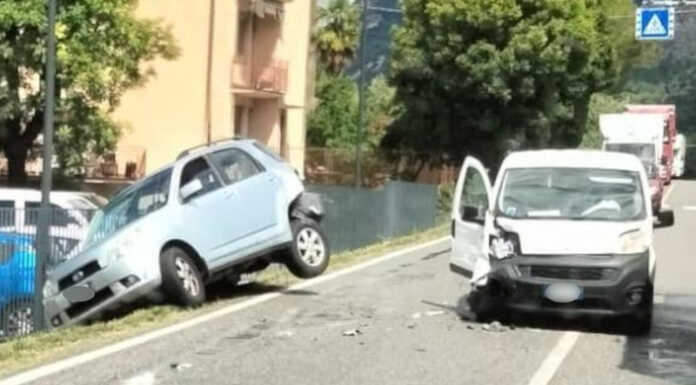 Scontro tra auto a Calolziocorte, lunghe code sulla Lecco-Bergamo