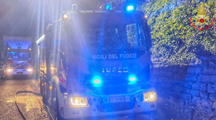 Fuga di gas a Oliveto Lario, nottata di lavoro per i Vigili del Fuoco