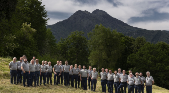 Carenno. Il Coro Cai Valle Imagna incanta il Rifugio Monte Tesoro Coro Cai Valle Imagna