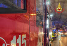 SS36. Ore 10.30 – Svincolo di Piona: fumo dal motore di un camion, strada chiusa SS36 Dorio incidente vigili del fuoco