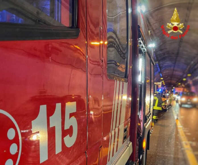SS36 Dorio incidente vigili del fuoco