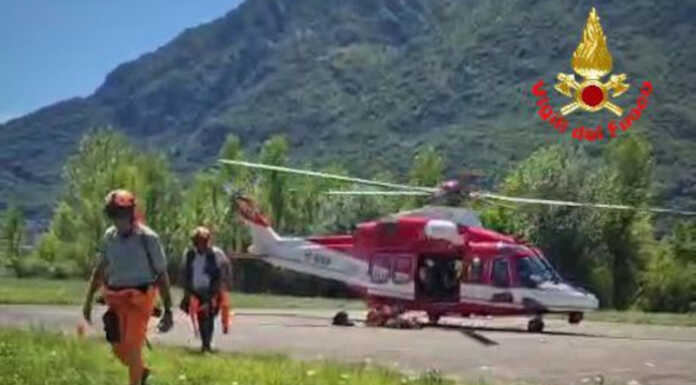 In difficoltà sul sentiero dei Pizzetti, arriva l’elicottero a salvarli