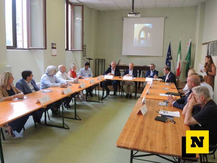 galbiate-villa bertarelli-firma protocollo turistico-comuni-2025-6 galbiate-firma protocollo turistico