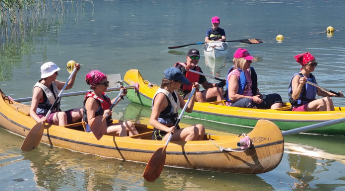 Agatha in Cammino. Un pomeriggio in kayak per la ricerca oncologica