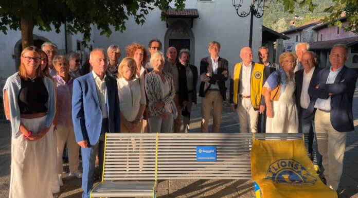 Il Lions Club Val San Martino dona al Monastero del Lavello una panchina per disabili