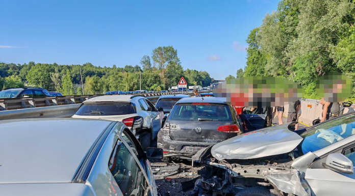 Suello. Maxi tamponamento in SS36, otto feriti e code verso Milano