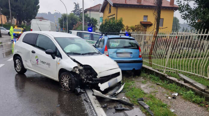 Brivio, incidente tra due auto in via Como Brivio incidente