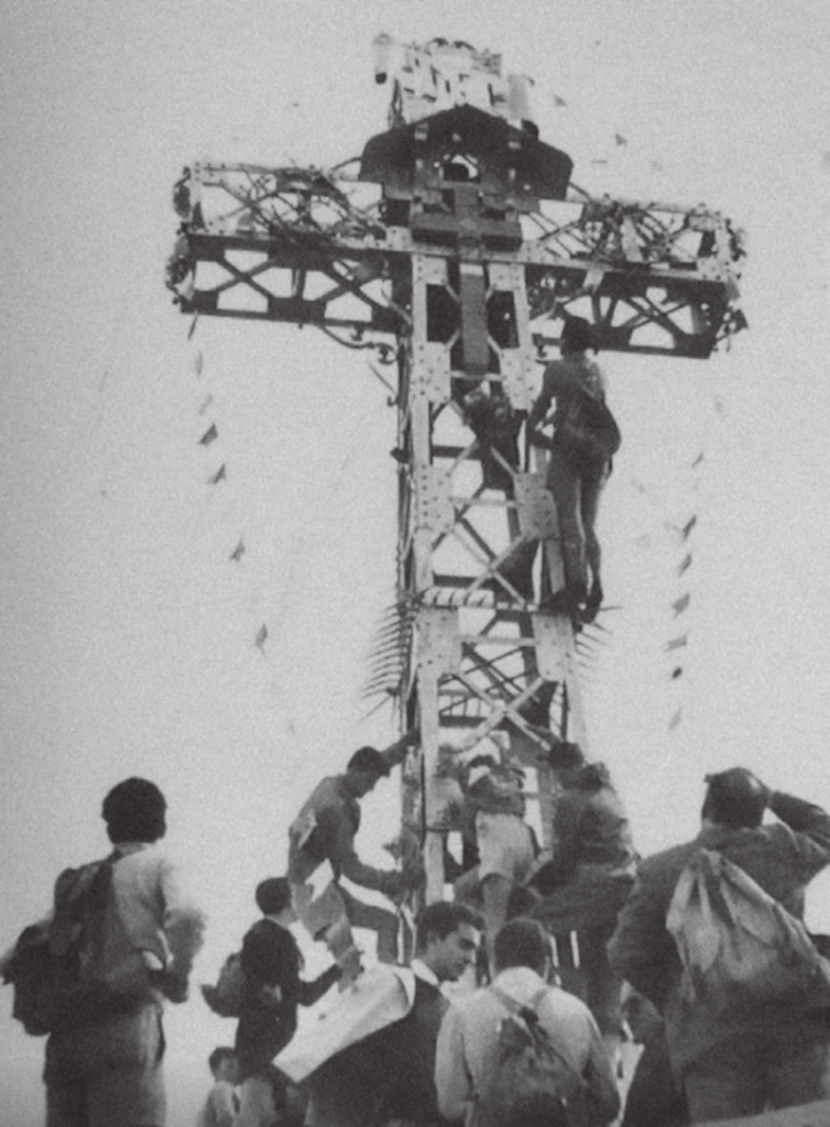 (Foto tratta dalla locandina della mostra fotografica "Il Resegone e la sua Croce")