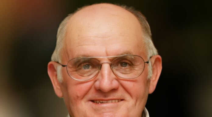 Addio a Franco Carlo Angolini fondatore e anima del Centro Anziani di Calolzio Franco Carlo Angolini morto all'età di 93 anni