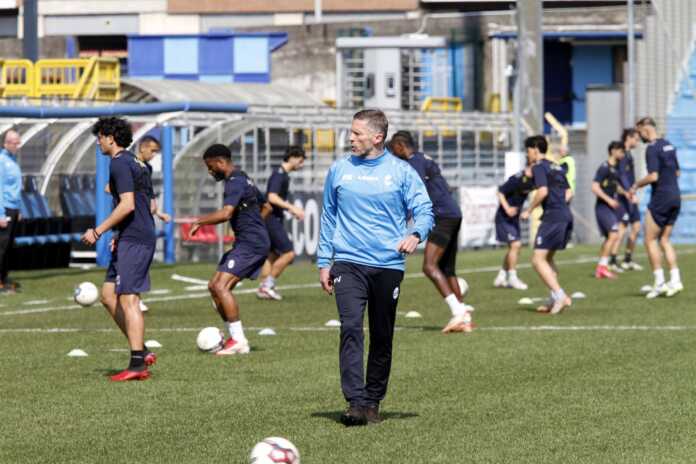 Federico Valente, Calcio Lecco