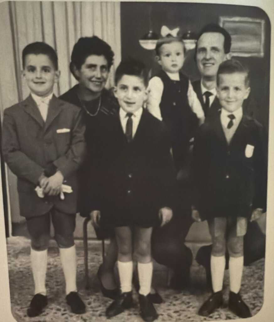 Marina Bonaiti insieme ai figli e al marito