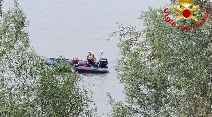 Finiscono con l’auto nel fiume Po, morte due persone auto fiume po due morti