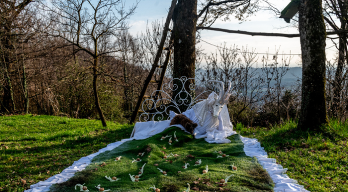 “L’ultima luna d’estate 2025”, torna il teatro per famiglie tra ville e parchi della Brianza Innaturale, Campsirago