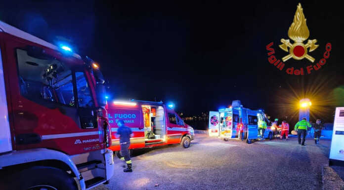 Pescatore cade da un muretto sul lungolago, intervento dei soccorsi