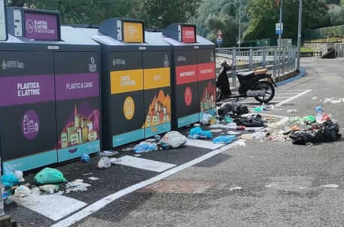 cassonetti rifiuti onno oliveto