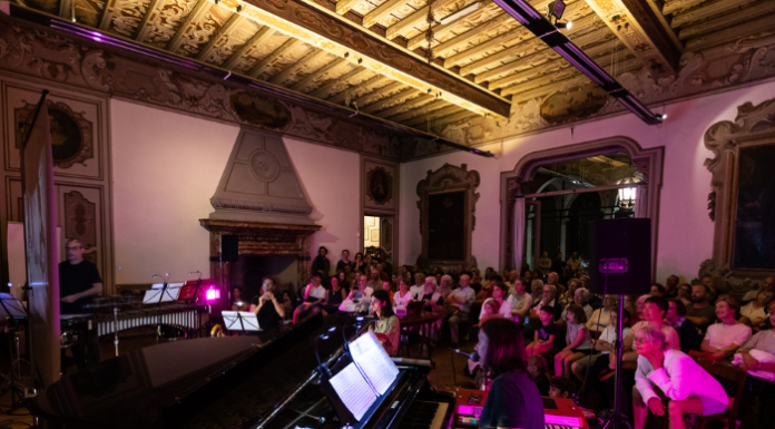 Merate incantata dalla “Cartoon Music” al Festival Agnesi Sala Zappa Enrico Gabrielli, foto Riccardo Caldirola