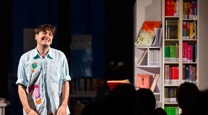 Merate. Filippo Capobianco protagonista della 28^ edizione de “L’Ultima Luna d’Estate” "Mia mamma fa il notaio", Capobianco