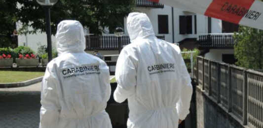 Galbiate. Trovato morto in casa, indagato il fratello. Sulla vicenda ‘la piaga della solitudine’