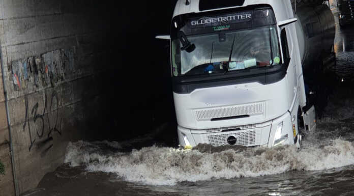 Maltempo a Calolziocorte, ancora allagato il sottopasso di via Mazzini