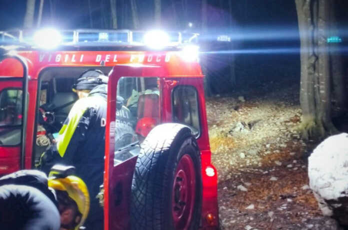 vigili fuoco notte montagna saf