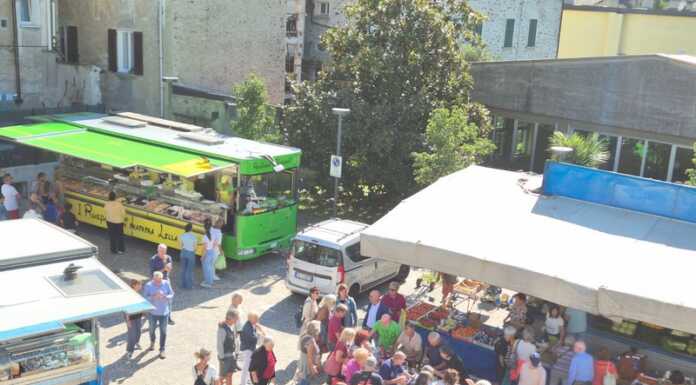 Dervio. Dopo oltre trent’anni il mercato torna in centro paese Mercato centro Dervio