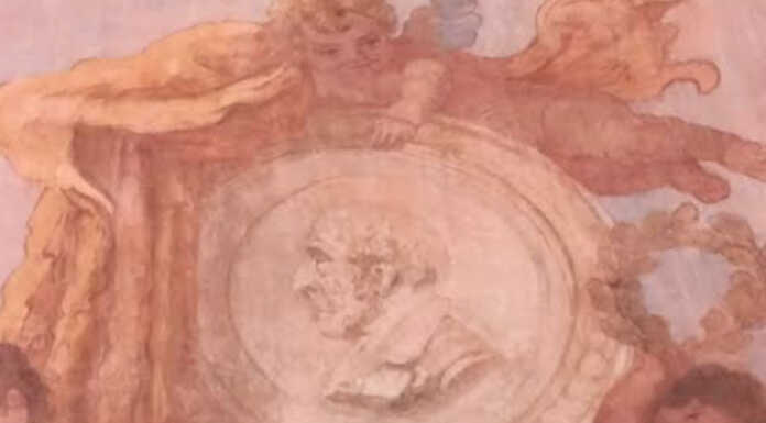Restauro affresco orologio del Collegio Manzoni, il plauso della Lega Merate