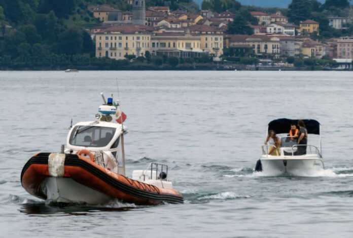 Operazione soccorso Guardia Costiera Bellagio Operazione soccorso Guardia Costiera Bellagio
