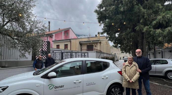 Auser Filo d’Argento Lecco. Una nuova auto grazie al dono di Gloria in memoria del marito donazione auto