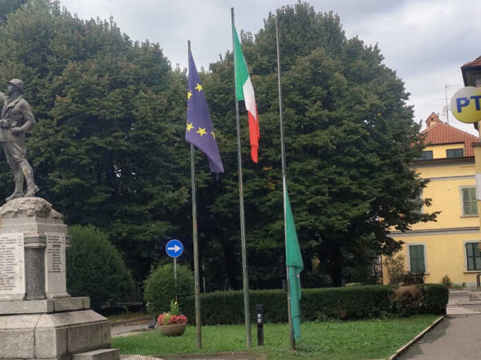 bendiera regione cernusco vandali