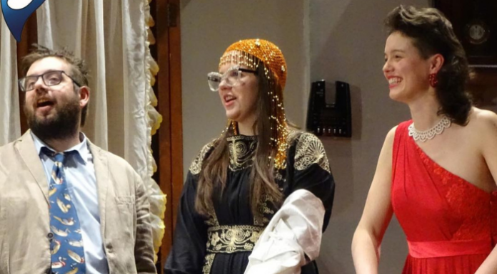 Carenno saluta l’estate con lo spettacolo “Trambusto in casa Brambilla” rassegna teatrale