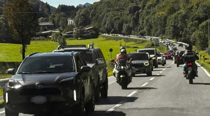 Code e rallentamenti, traffico difficoltoso verso la Valsassina