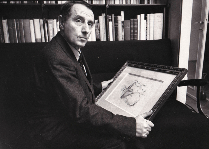 Ennio Morlotti nella sua casa di Milano, 1970