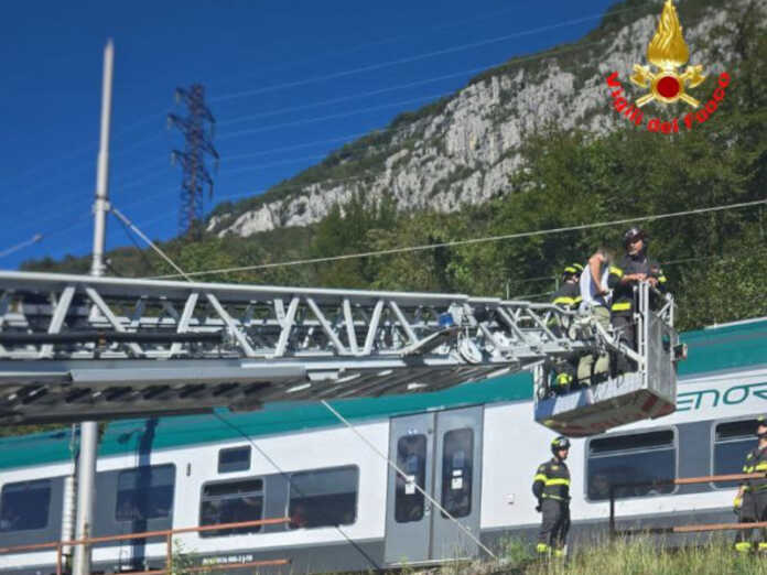 evacuazione passeggeri del treno