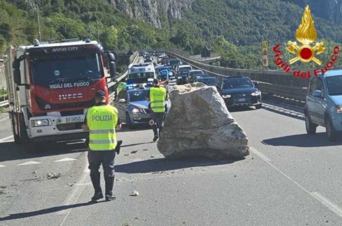 frana sulla ss36 lecco abbadia